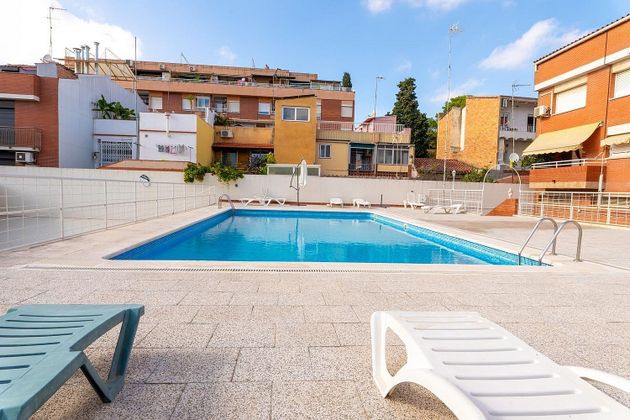 Foto 1 de Casa en venda a Vinyets - Molí Vell de 4 habitacions amb terrassa i piscina