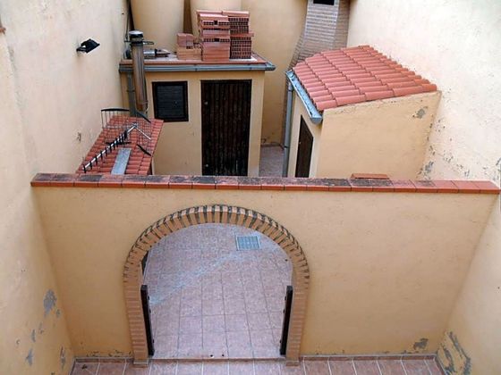 Foto 1 de Casa en venda a Granada, La de 4 habitacions i 270 m²