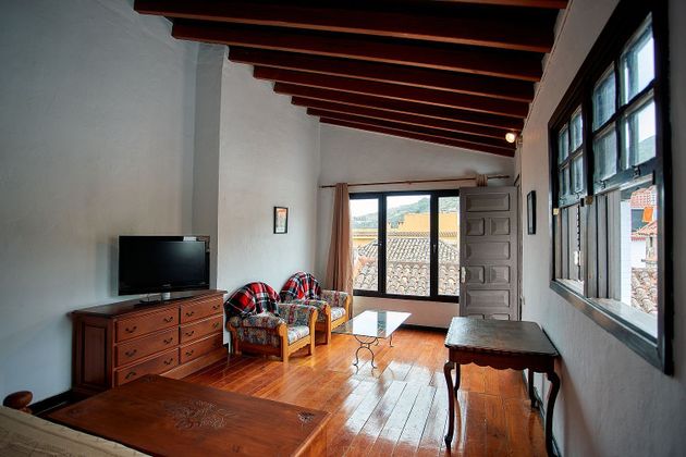 Foto 2 de Casa adosada en alquiler en Vega de San Mateo de 4 habitaciones con terraza y muebles
