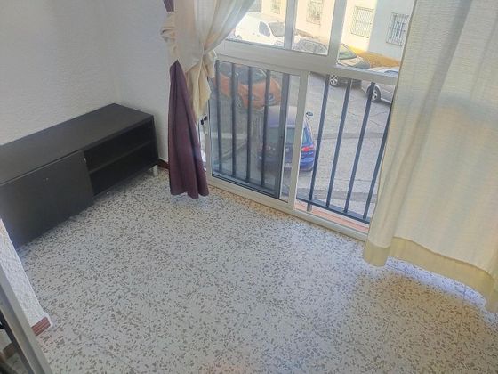 Foto 2 de Pis en venda a Puerto Real de 3 habitacions amb terrassa i ascensor