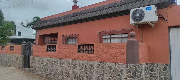 Foto 1 de Venta de chalet en Puerto Real de 3 habitaciones con garaje y jardín