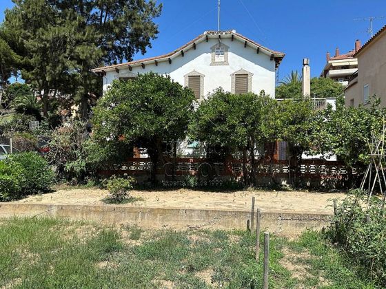 Foto 1 de Xalet en venda a Sant Andreu de Llavaneres de 4 habitacions amb terrassa i garatge