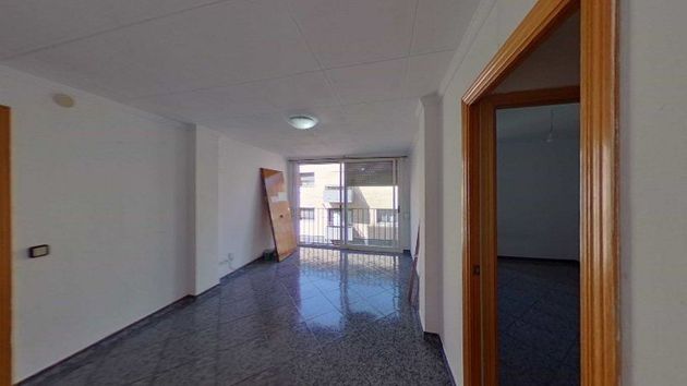 Foto 1 de Piso en venta en Centre - Rubí de 3 habitaciones y 74 m²