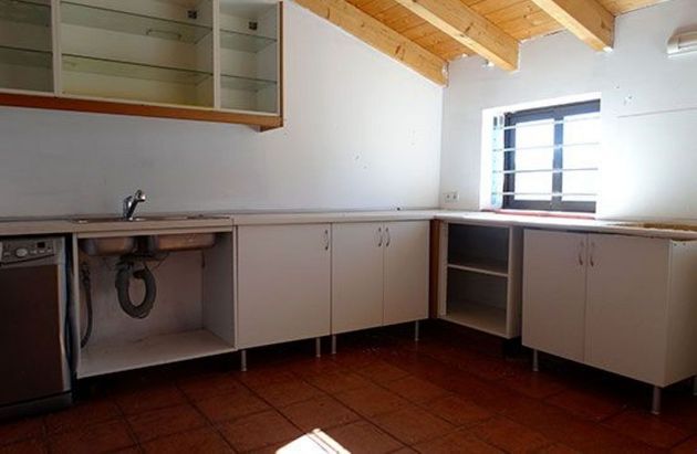 Foto 2 de Venta de casa en Castellnou - Can Mir - Sant Muç de 3 habitaciones y 136 m²