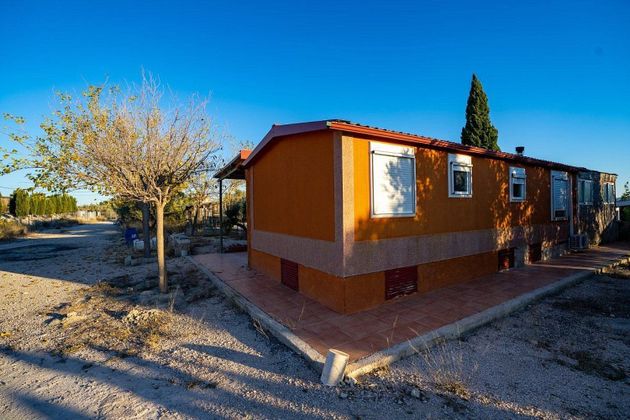 Foto 2 de Casa en venta en pasaje Charco de 3 habitaciones con terraza y piscina