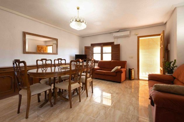 Foto 2 de Casa en venda a calle Ermita Buendía de 4 habitacions amb terrassa i aire acondicionat
