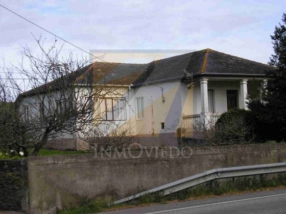 Foto 2 de Casa en venda a Coaña de 7 habitacions amb terrassa i calefacció