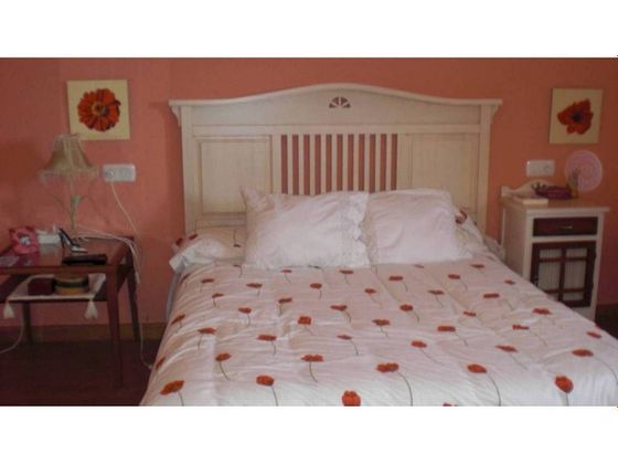 Foto 2 de Dúplex en venda a Puebla de Lillo de 2 habitacions amb garatge i calefacció