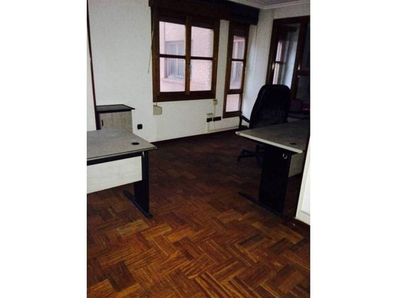 Foto 1 de Oficina en venda a Centro - Avilés amb garatge i calefacció