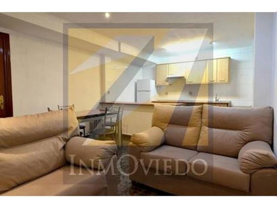 Foto 1 de Pis en lloguer a Casco Histórico de 4 habitacions amb calefacció i ascensor