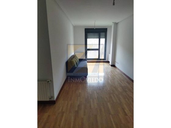 Foto 2 de Alquiler de piso en Huca - Prados de 2 habitaciones con garaje y calefacción