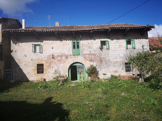 Foto 1 de Casa en venda a Valle de Valdebezana de 8 habitacions i 696 m²