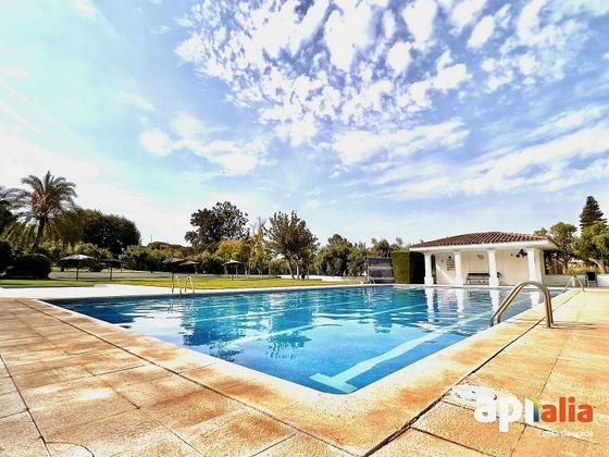 Foto 2 de Venta de chalet en Vilafortuny - Cap de Sant Pere de 4 habitaciones con terraza y piscina