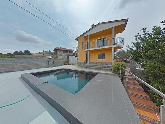 Foto 1 de Venta de chalet en Piera de 3 habitaciones con terraza y piscina