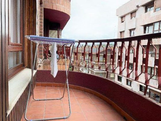 Foto 2 de Pis en venda a calle Santa Ana de 2 habitacions amb terrassa i calefacció