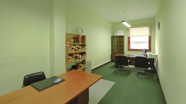 Foto 1 de Oficina en venda a San Pedro de Deusto-La Ribera amb garatge