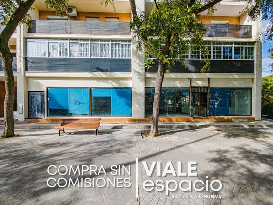 Foto 2 de Local en venda a avenida Costa de la Luz de 204 m²