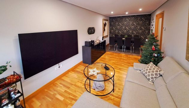 Foto 2 de Pis en venda a Salgueira - O Castaño de 4 habitacions amb garatge i jardí