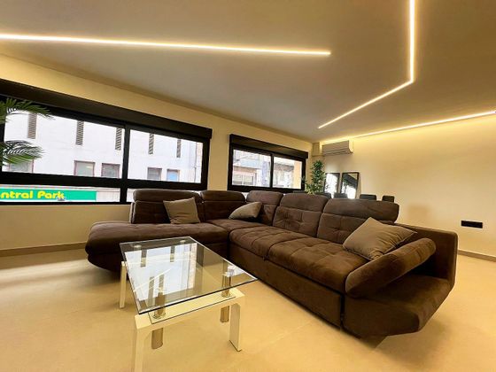 Foto 2 de Venta de piso en Centro - Alicante de 4 habitaciones con aire acondicionado y calefacción