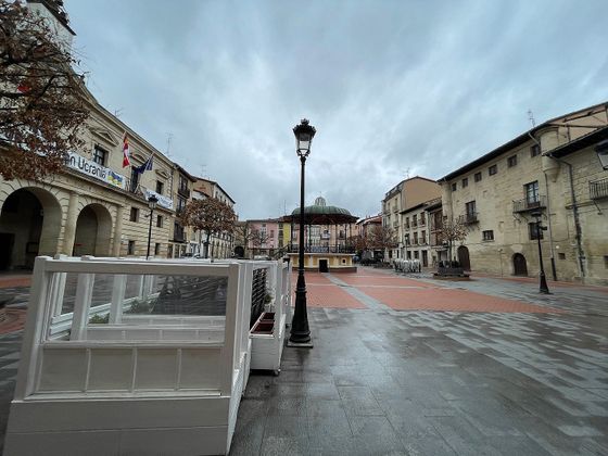 Foto 1 de Local en venda a plaza De España de 187 m²