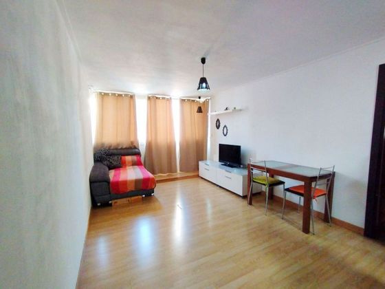 Foto 1 de Venta de piso en El Pilar de 3 habitaciones y 74 m²