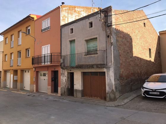Foto 2 de Chalet en venta en Linyola de 3 habitaciones con terraza y garaje