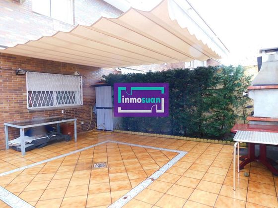 Foto 1 de Casa en venda a Seseña Nuevo de 4 habitacions amb garatge i jardí