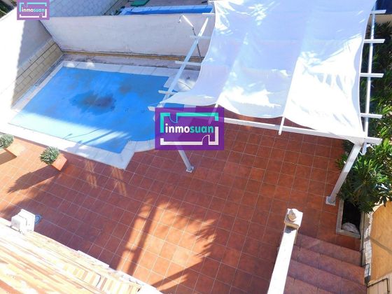 Foto 1 de Casa en venta en Ugena de 4 habitaciones con terraza y piscina