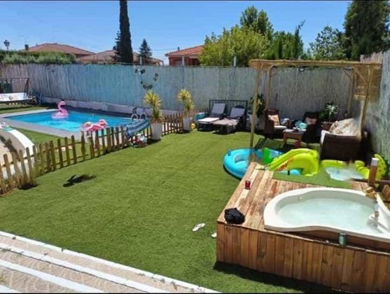 Foto 1 de Chalet en venta en Carranque de 3 habitaciones con terraza y piscina
