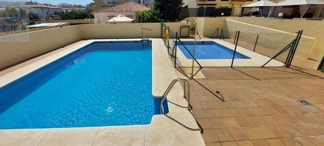 Foto 2 de Casa en venda a El Rinconcillo de 2 habitacions amb terrassa i piscina
