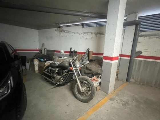 Foto 1 de Garaje en venta en calle Canoves de 22 m²