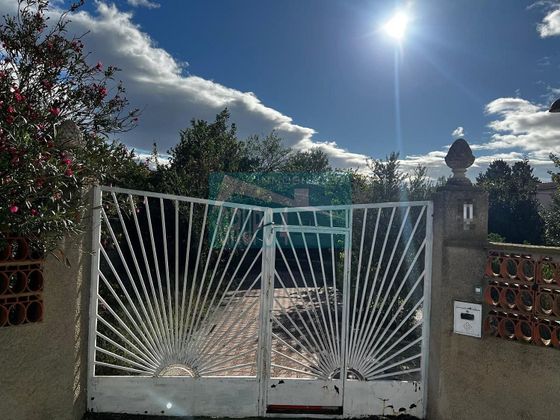 Foto 2 de Casa en venda a Pinseque de 2 habitacions amb piscina i jardí