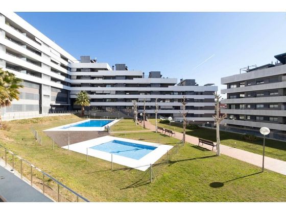 Foto 1 de Piso en venta en Montserrat - Torre-Sana - Vilardell de 2 habitaciones con terraza y piscina