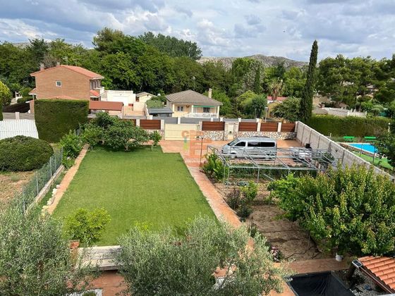 Foto 2 de Casa en venda a Cadrete de 3 habitacions amb terrassa i jardí