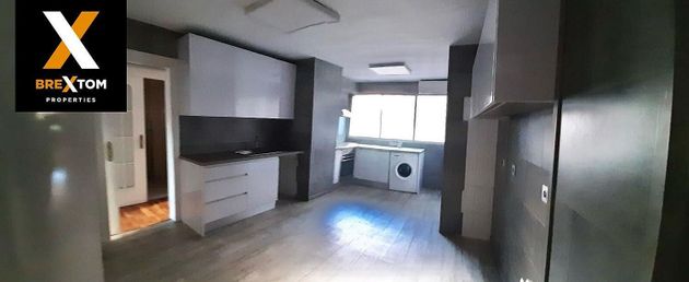Foto 2 de Alquiler de piso en Centro - Murcia de 4 habitaciones con garaje y jardín