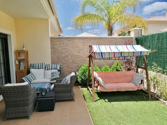 Foto 2 de Casa adossada en venda a La Alcayna de 4 habitacions amb terrassa i piscina