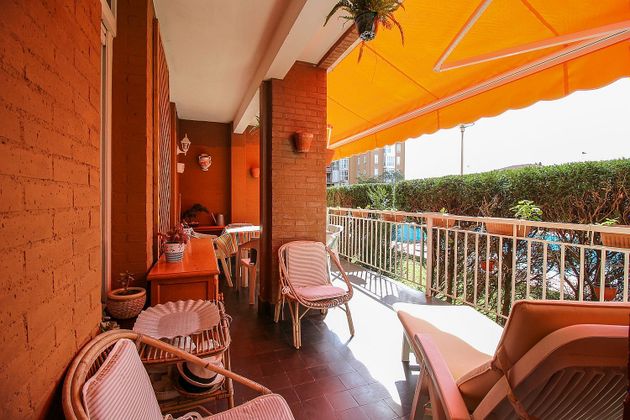 Foto 2 de Pis en venda a Peñacastillo - Nueva Montaña de 3 habitacions amb terrassa i piscina