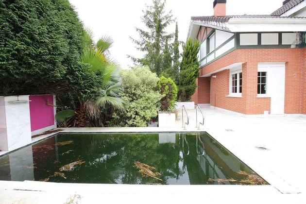 Foto 1 de Xalet en venda a Guriezo de 4 habitacions amb piscina i jardí