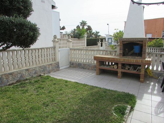 Foto 2 de Casa en venda a Marítima Residencial de 3 habitacions amb terrassa i piscina