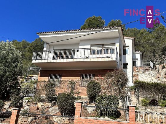 Foto 1 de Casa en venda a Vallirana de 4 habitacions amb terrassa i garatge