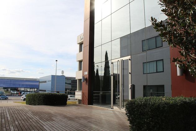 Foto 2 de Alquiler de edificio en Zona Montecañada - Parque Tecnológico de 2400 m²