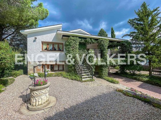 Foto 1 de Xalet en venda a Guadalix de la Sierra de 4 habitacions amb terrassa i piscina
