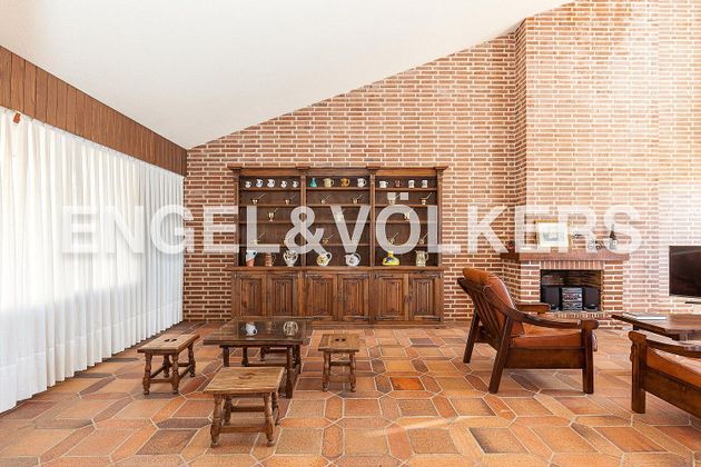 Foto 2 de Casa en venta en La Pizarra de 3 habitaciones con terraza y garaje
