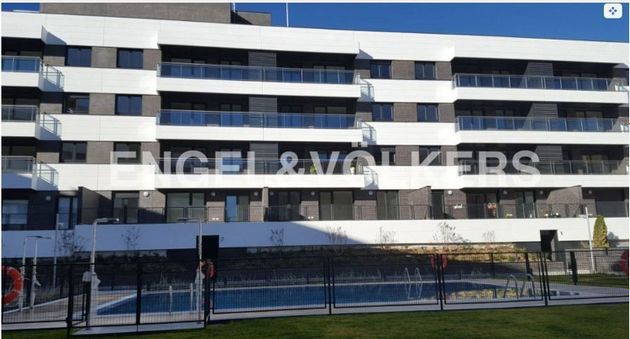 Foto 2 de Piso en venta en Centro - Alcobendas de 2 habitaciones con terraza y piscina