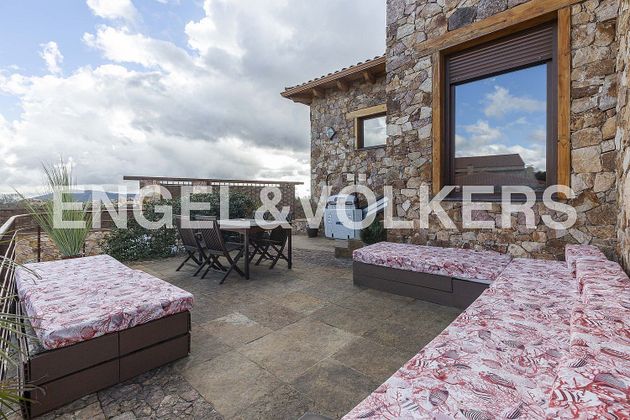 Foto 2 de Xalet en venda a Berrueco (El) de 5 habitacions amb terrassa i piscina