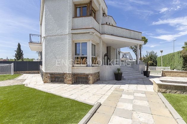 Foto 1 de Xalet en venda a Las Conejeras - Esparragal de 4 habitacions amb terrassa i piscina