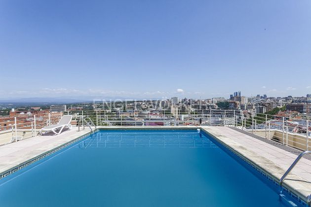 Foto 1 de Piso en venta en Ciudad Universitaria de 4 habitaciones con terraza y piscina