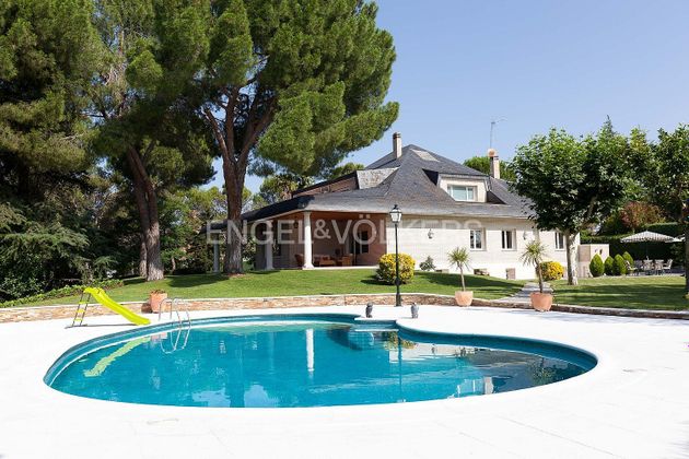 Foto 2 de Xalet en venda a Las Lomas de 6 habitacions amb terrassa i piscina