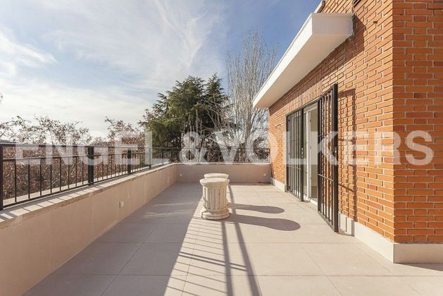 Foto 1 de Àtic en venda a El Viso de 3 habitacions amb terrassa i garatge