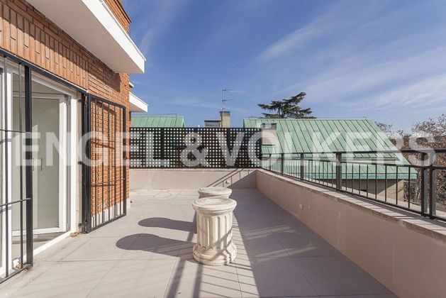 Foto 2 de Ático en venta en El Viso de 3 habitaciones con terraza y garaje